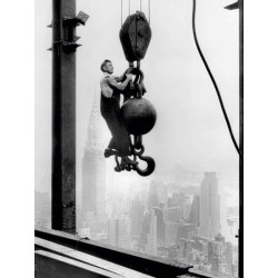 CONSTRUCTION WORKER AT EMPIRE STATE BUILDING, 1930