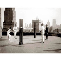 UNE PARTIE DE DECK - TENNIS SUR LA TERRASSE DU TOIT DE L'HÔTEL DELMONICO DE NEW YORK, 1925