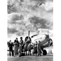 PASSENGER AT AVIATION FIELD AT NEWARK NJ, 1940S