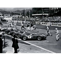 DRIVERS AT THE START OF A RACE, ENGLAND 1958