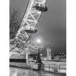 THE LONDON EYE AND, ON THE BACKGROUND, THE BIG BEN