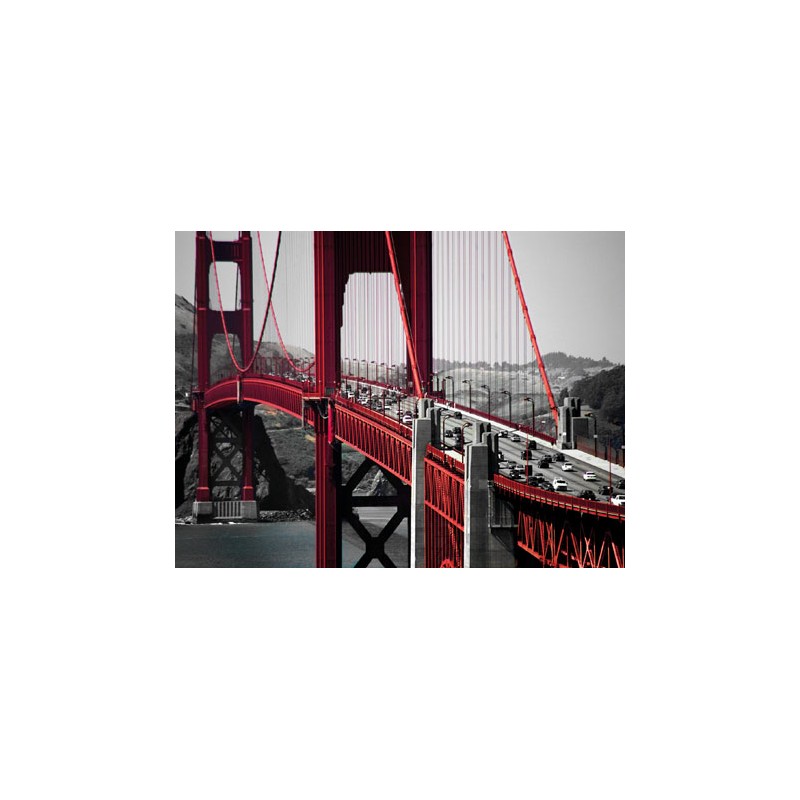 CARS CROSSING THE GOLDEN GATE BRIDGE, SAN FRANCISCO