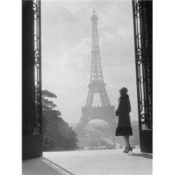 WOMAN LOOKING TOWARD EIFFEL TOWER