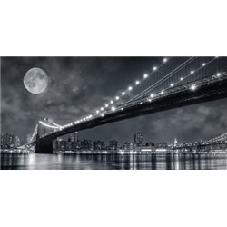 BROOKLYN BRIDGE AT NIGHT, NEW YORK