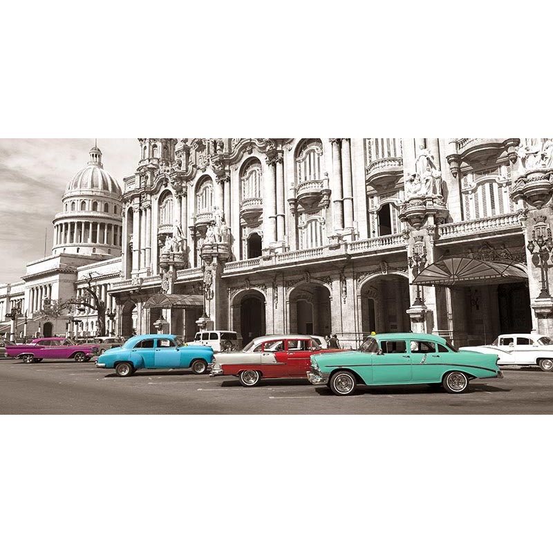 Vintage American cars in Havana, Cuba