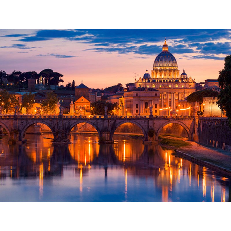 Night view at St. Peter's cathedral, Rome